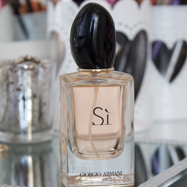 Giorgio Armani, Giorgio Armani Sì, Armani Si, Giorgio Armani Si Eau De Parfum, Giorgio Armani Si EDP, Giorgio Armani Si Eau De Parfum 7ml, จิออร์จิโอ อาร์มานี่, น้ำหอม, น้ำหอม Giorgio Armani, น้ำหอม Si